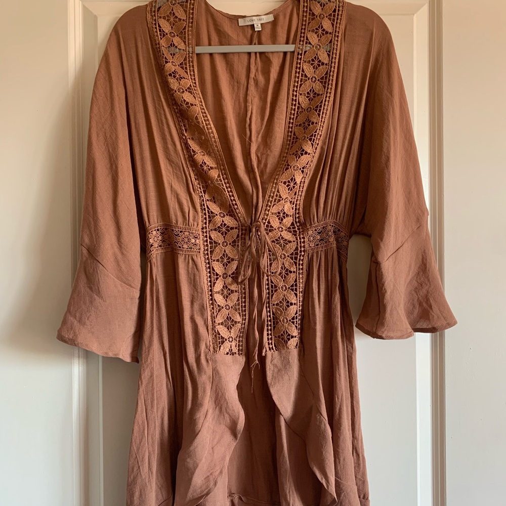 Pastel cardigan that ties in the center